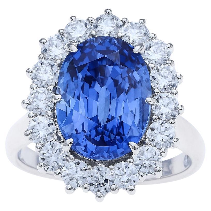 Anello con zaffiro blu di Ceylon non trattato certificato GIA da 3,93 carati