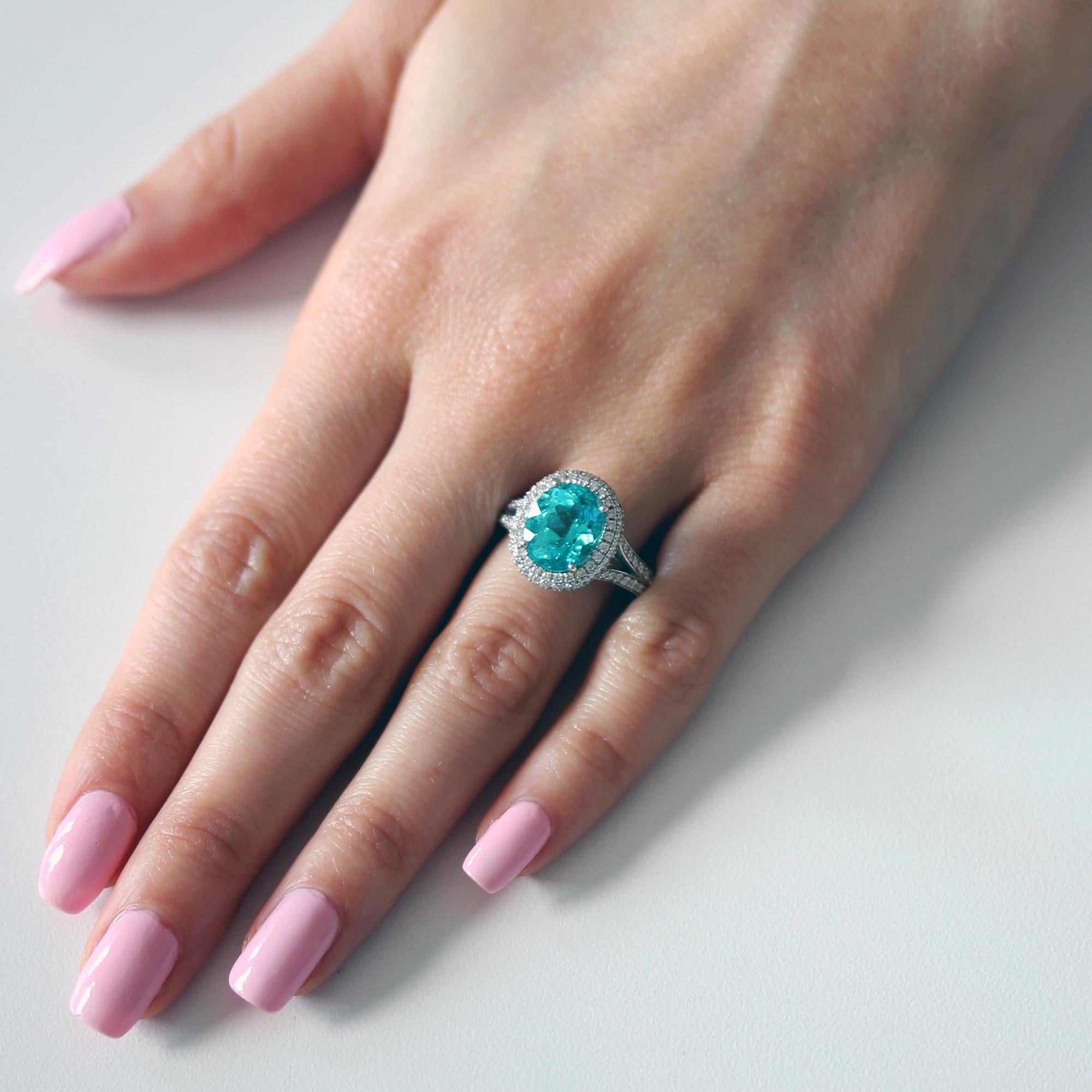 GIA certified 3.95 Carat Brazilian Paraiba Tourmaline White Gold Dome Ring In New Condition For Sale In New York, NY