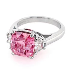 Anillo de zafiro rosa natural de 3,95 quilates certificado por el GIA en platino
