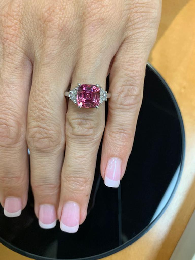 GIA Certified 3.95 Carat Natural Pink Sapphire Ring in Platinum For Sale 1