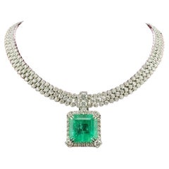 GIA-zertifiziertes Collier mit 39,50 Karat Smaragd und 35,00 Karat Diamant