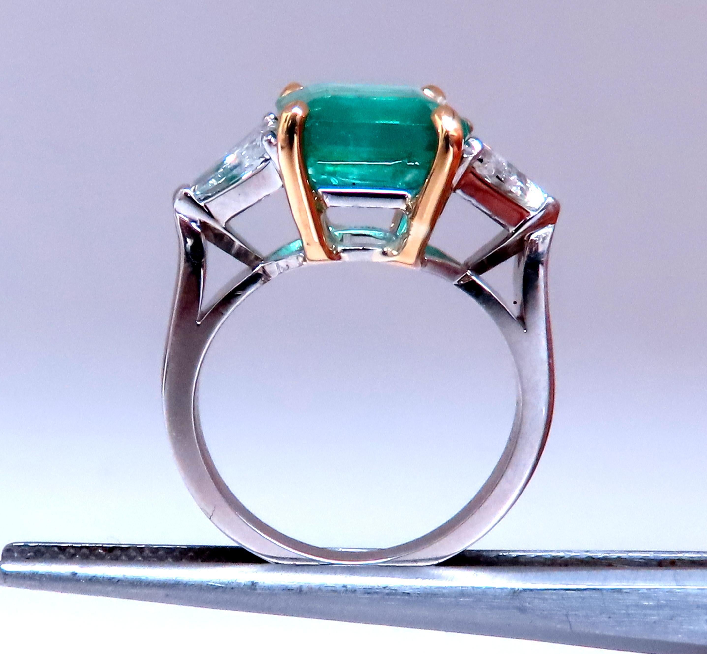 GIA Certified 3.97ct Natural Emerald (F1) Trillants Diamond Ring Platinum 12414 For Sale 8