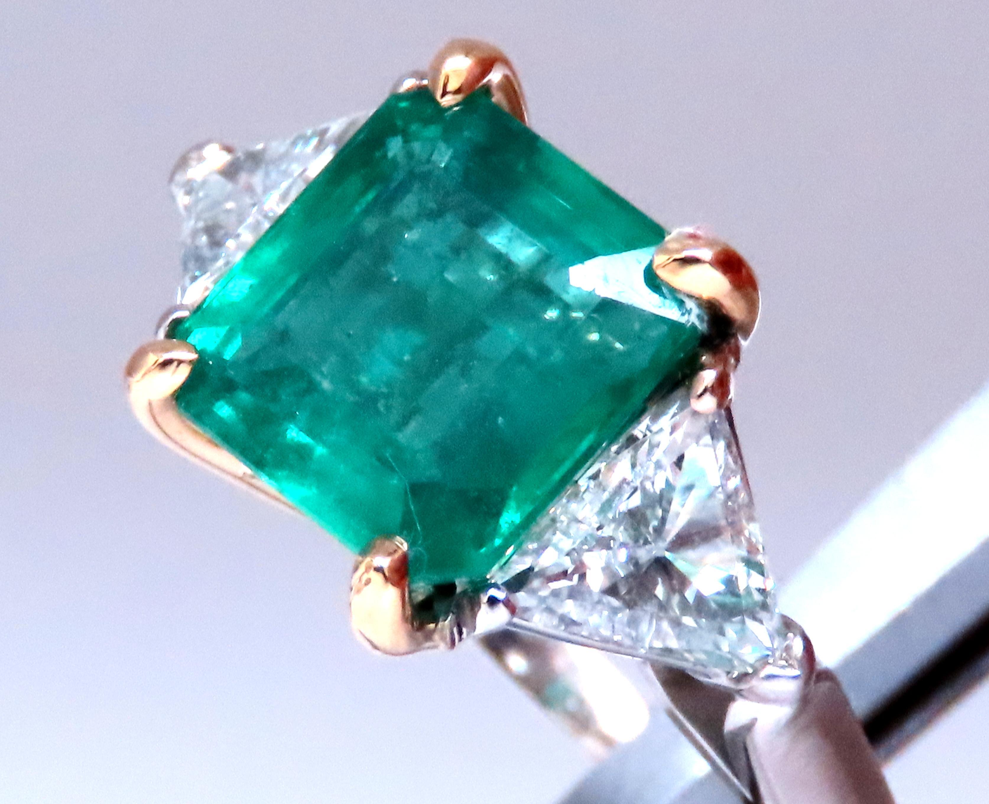 Contemporary GIA Certified 3.97ct Natural Emerald (F1) Trillants Diamond Ring Platinum 12414 For Sale