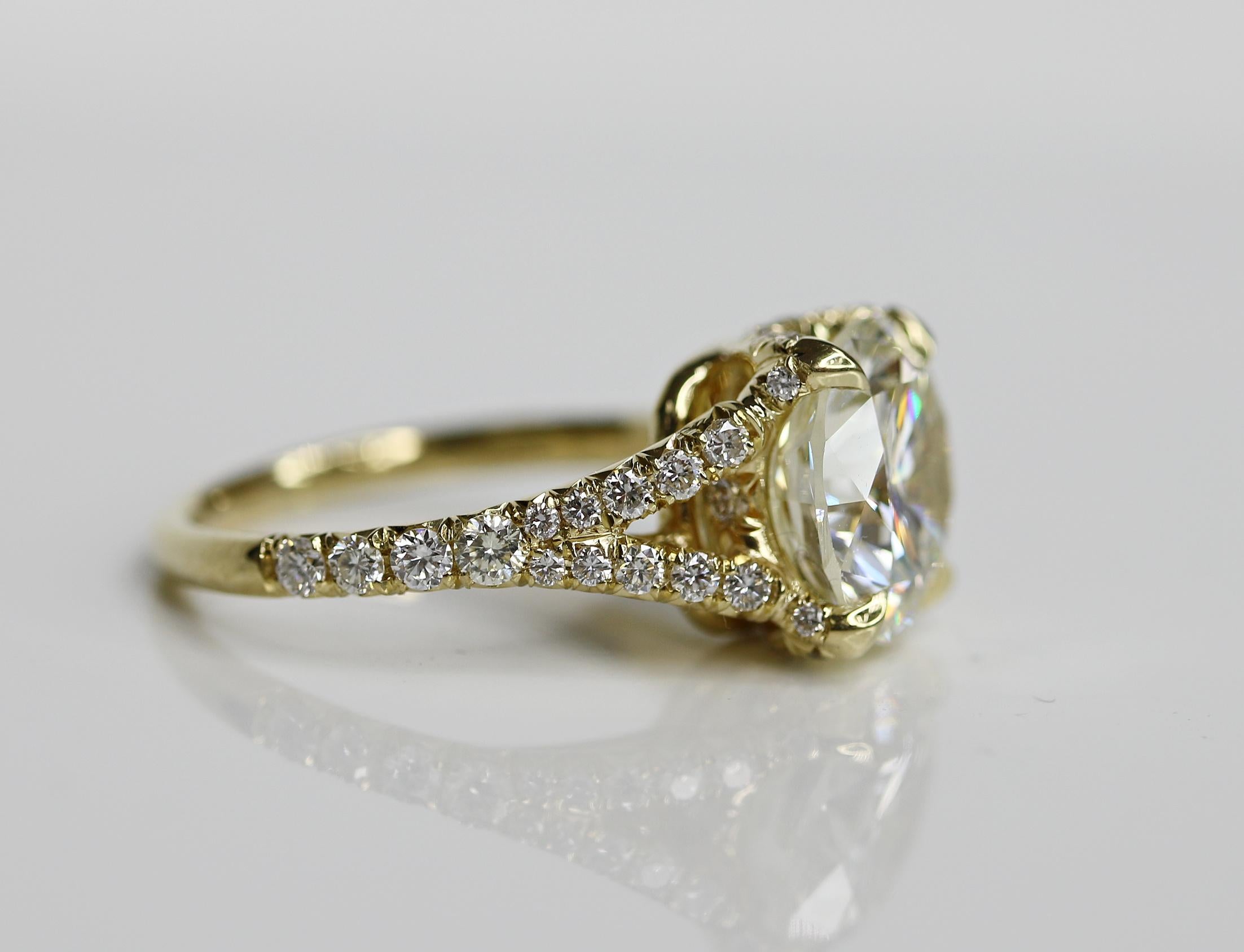 GIA Certified 3.98 Carat, Round Brilliant Diamond Halo Ring In New Condition In Calabasas, CA