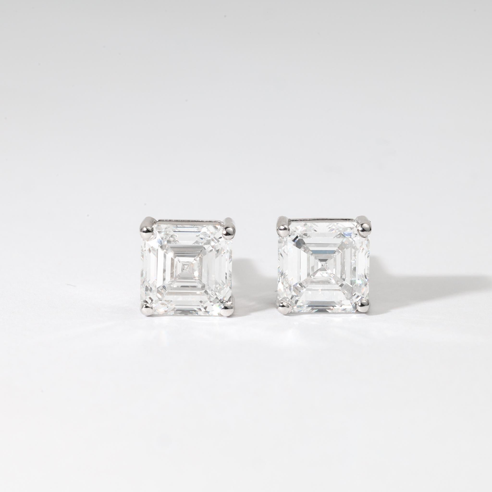 GIA zertifizierte 3ct Asscher-Cut Diamant Solitär Ohrstecker in 18K Weißgold im Angebot 1