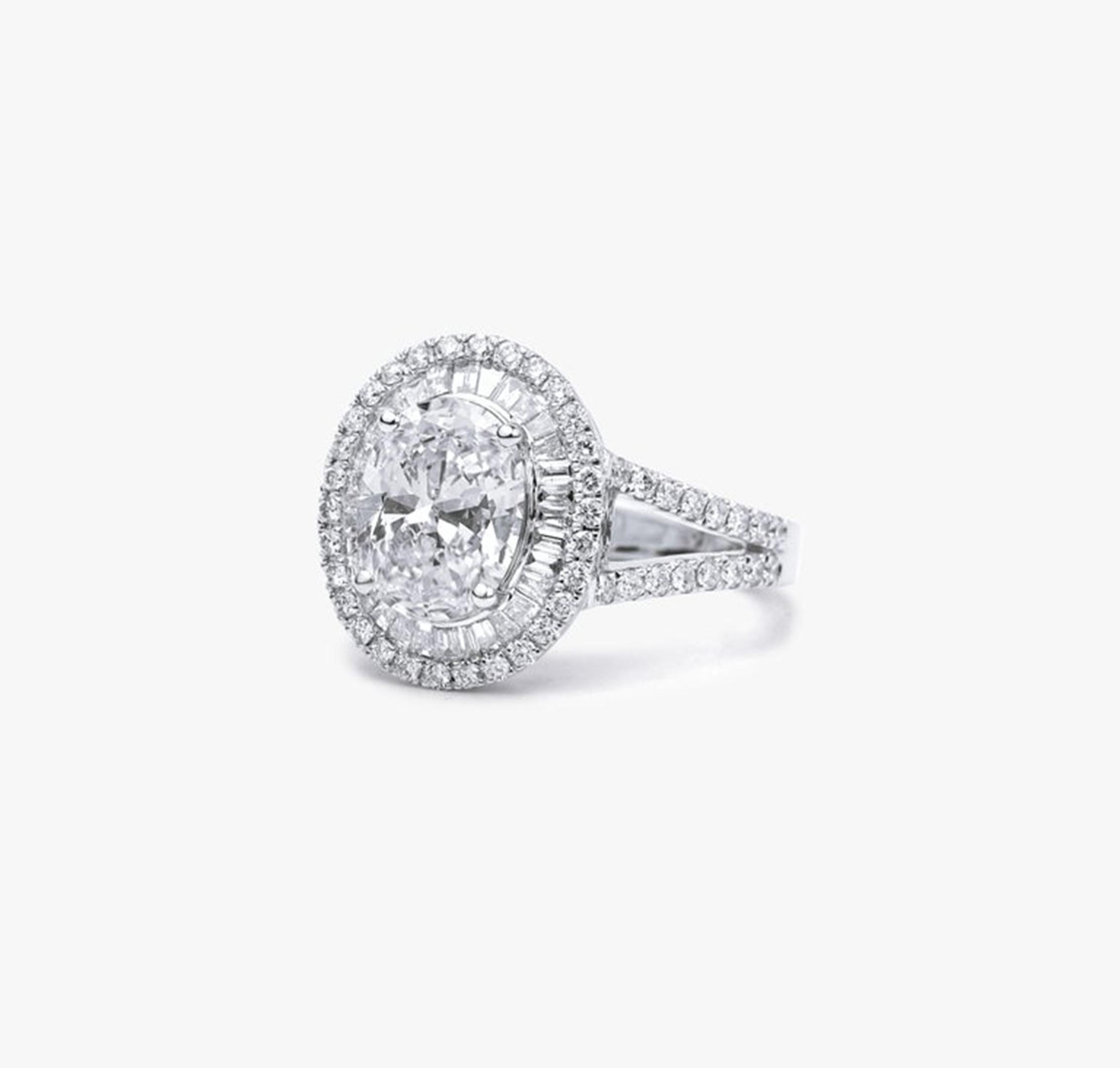 Oval Cut GIA Certified 3ct Oval-Cut Diamond Double Halo Engagement Ring in 18K White Gold For Sale