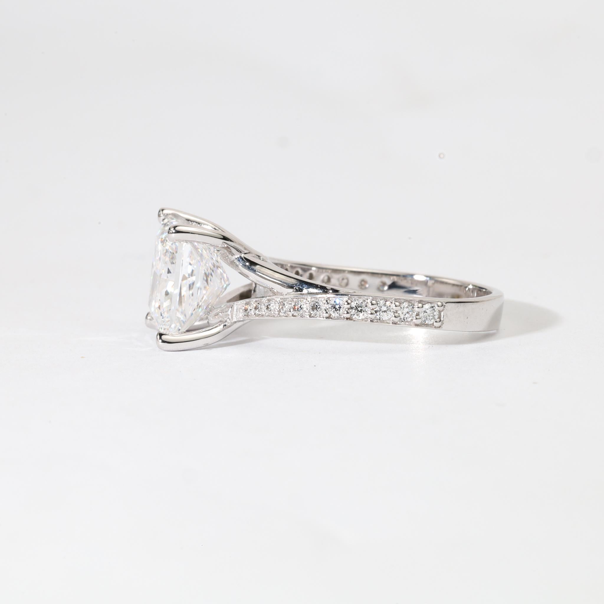 GIA-zertifizierte 3ct Princess-Cut Diamant Solitär Verlobungsring in 18K Gold (Art déco) im Angebot