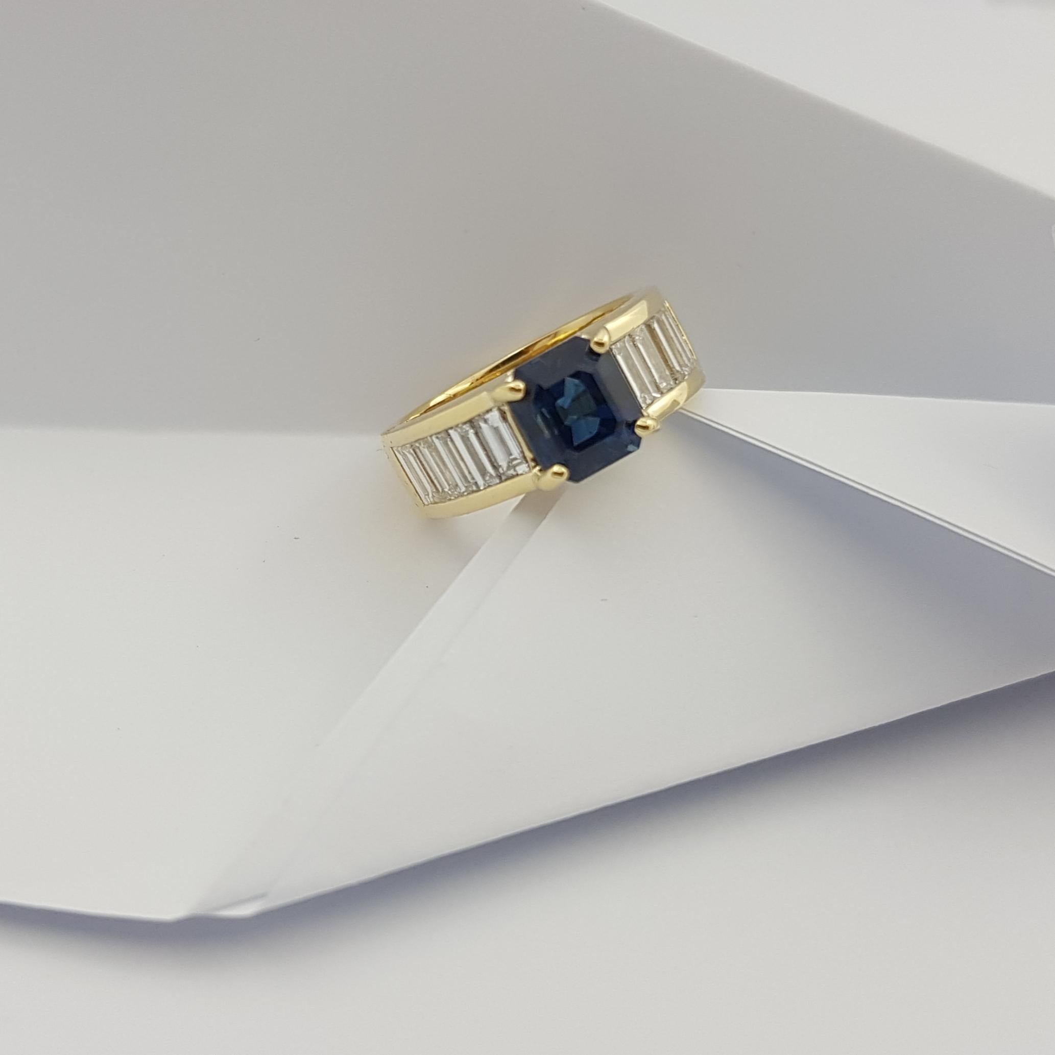 GIA Certified 3cts Blue Sapphire with Diamond Ring Set in 18 Karat Gold Settings For Sale 7