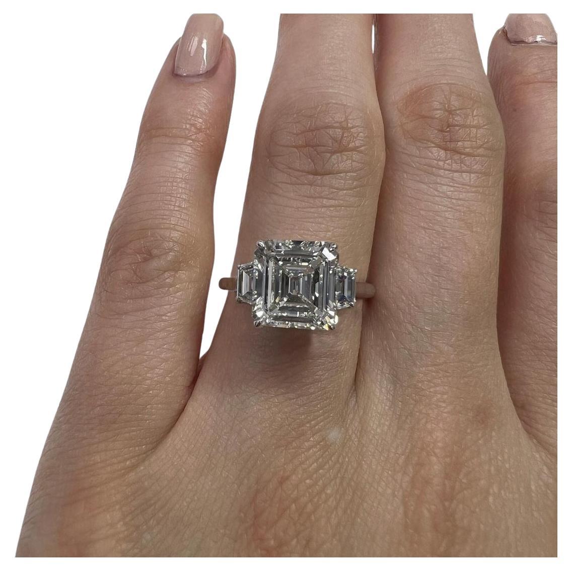 Contemporain Bague en diamants taille Asscher de 4 carats certifiés GIA en vente