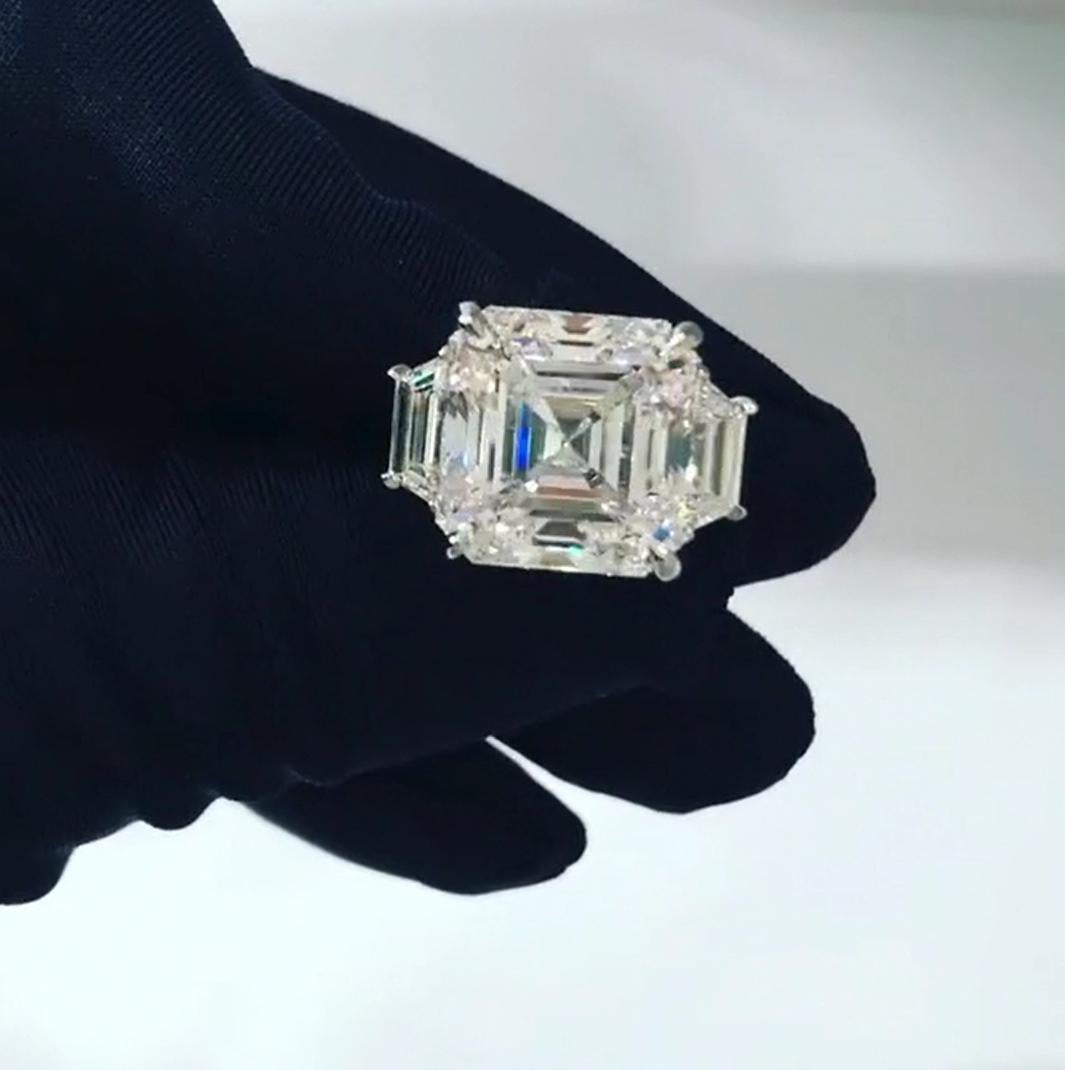 Bague en diamants taille Asscher de 4 carats certifiés GIA Neuf - En vente à Rome, IT