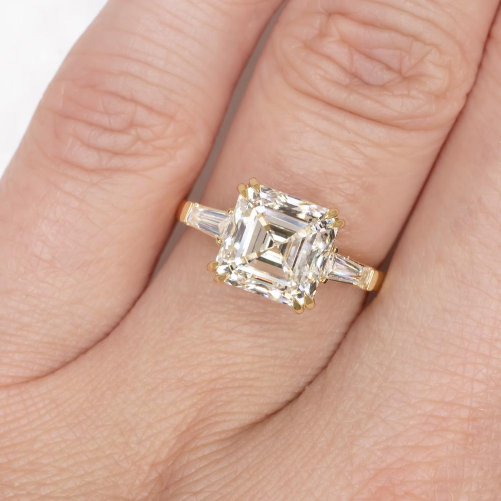 Modern GIA Certified 4 Carat Asscher Cut Diamond Solitaire Ring For Sale