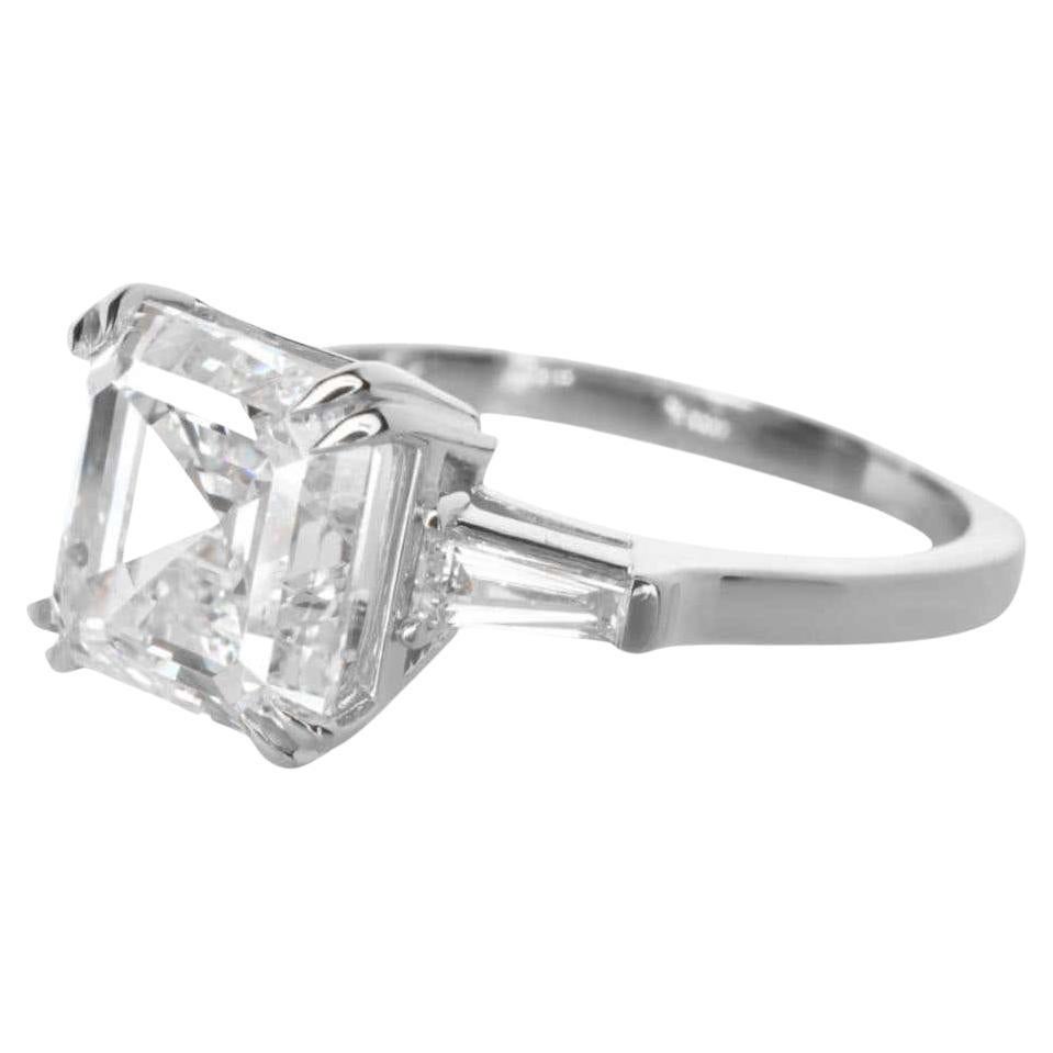 GIA Certified 4,00 Carat Asscher Cut Diamond Solitaire Ring 