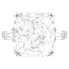 Bague en diamant certifié GIA de 4 carats à taille coussin
