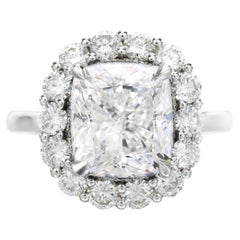 Anillo de oro blanco con diamante talla cojín de 4 quilates color F certificado por GIA