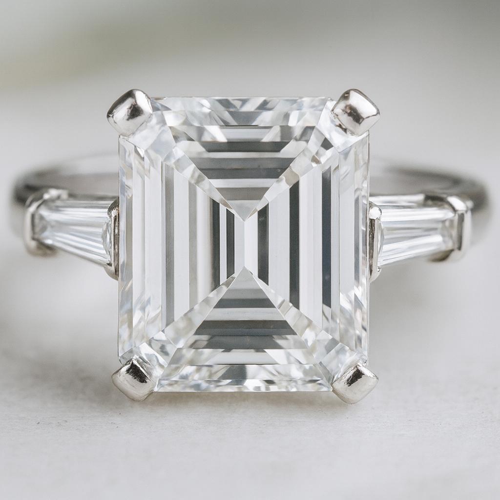GIA Certified 4 Carat Emerald Cut Diamond Engagement Platinum Ring In New Condition For Sale In Chicago, IL