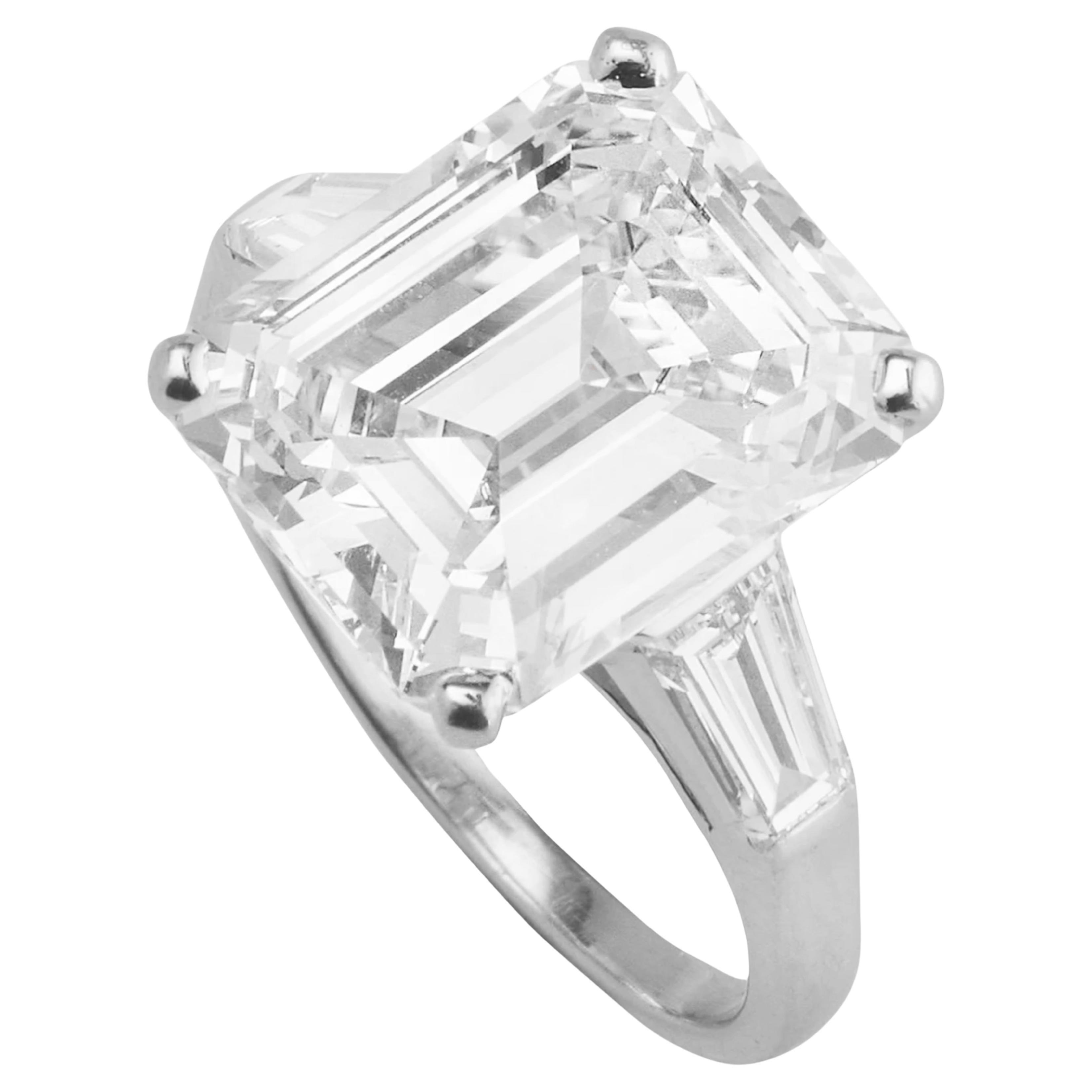 Contemporary GIA Certified 4 Carat Emerald Cut Diamond Ring D Color VS1 Clarity For Sale
