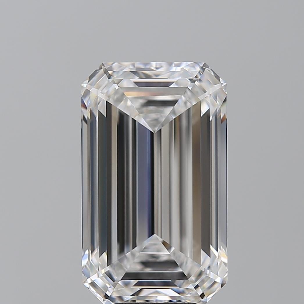 Contemporain Bague en diamant taille émeraude de 4 carats certifiée GIA, sans défaut de couleur D en vente