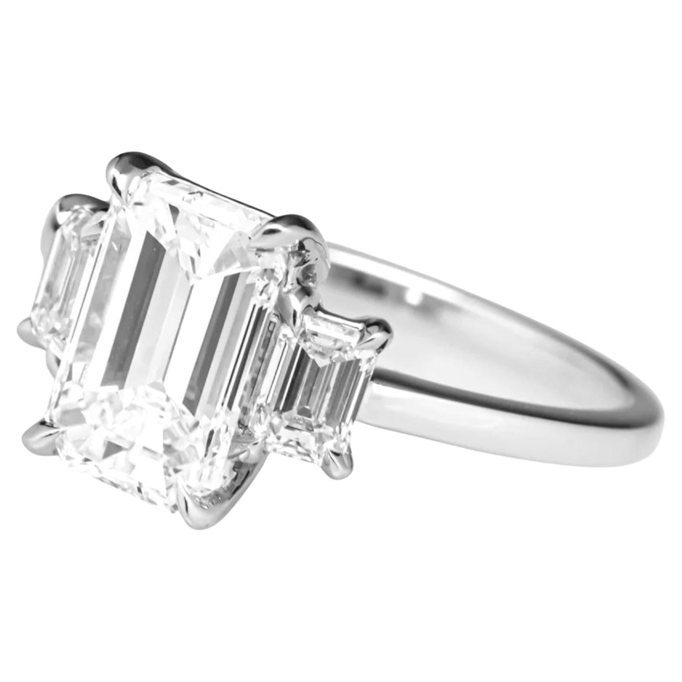 Contemporary GIA Certified 4 Carat Emerald Cut  Diamond Ring For Sale