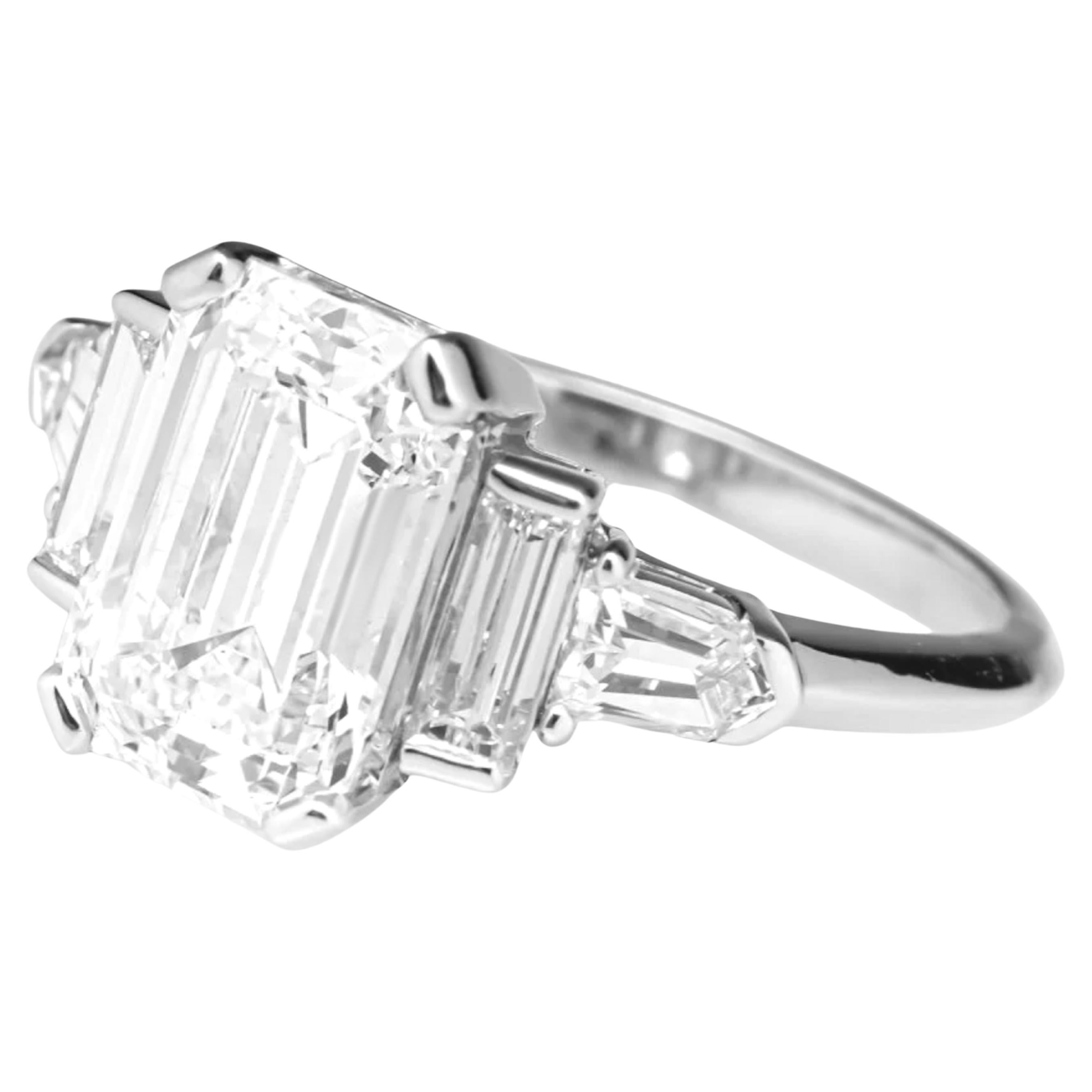GIA Certified 4 Carat Emerald Cut Diamond Ring In New Condition For Sale In Chicago, IL