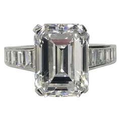 FLAWLESS GIA Certified 2 Carat Emerald Cut Diamond 18 Carats White Gold Ring