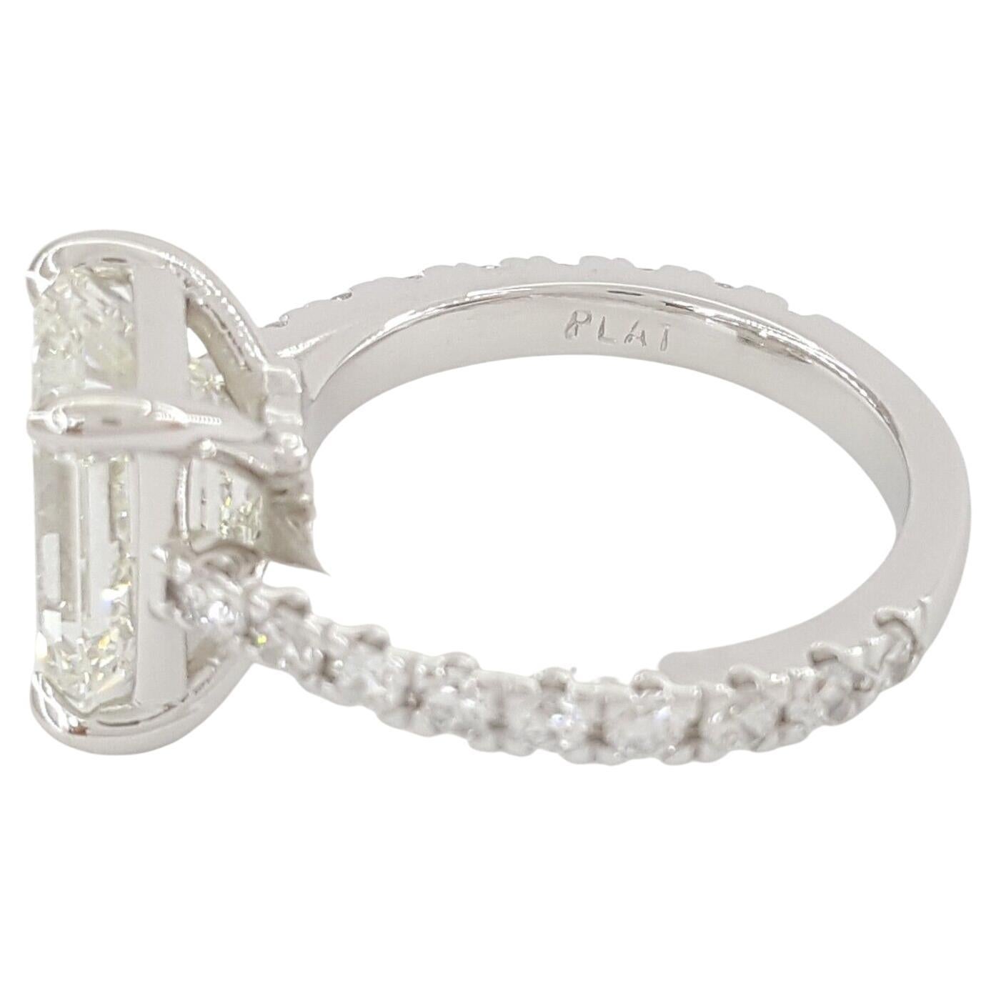 4ct emerald cut diamond ring