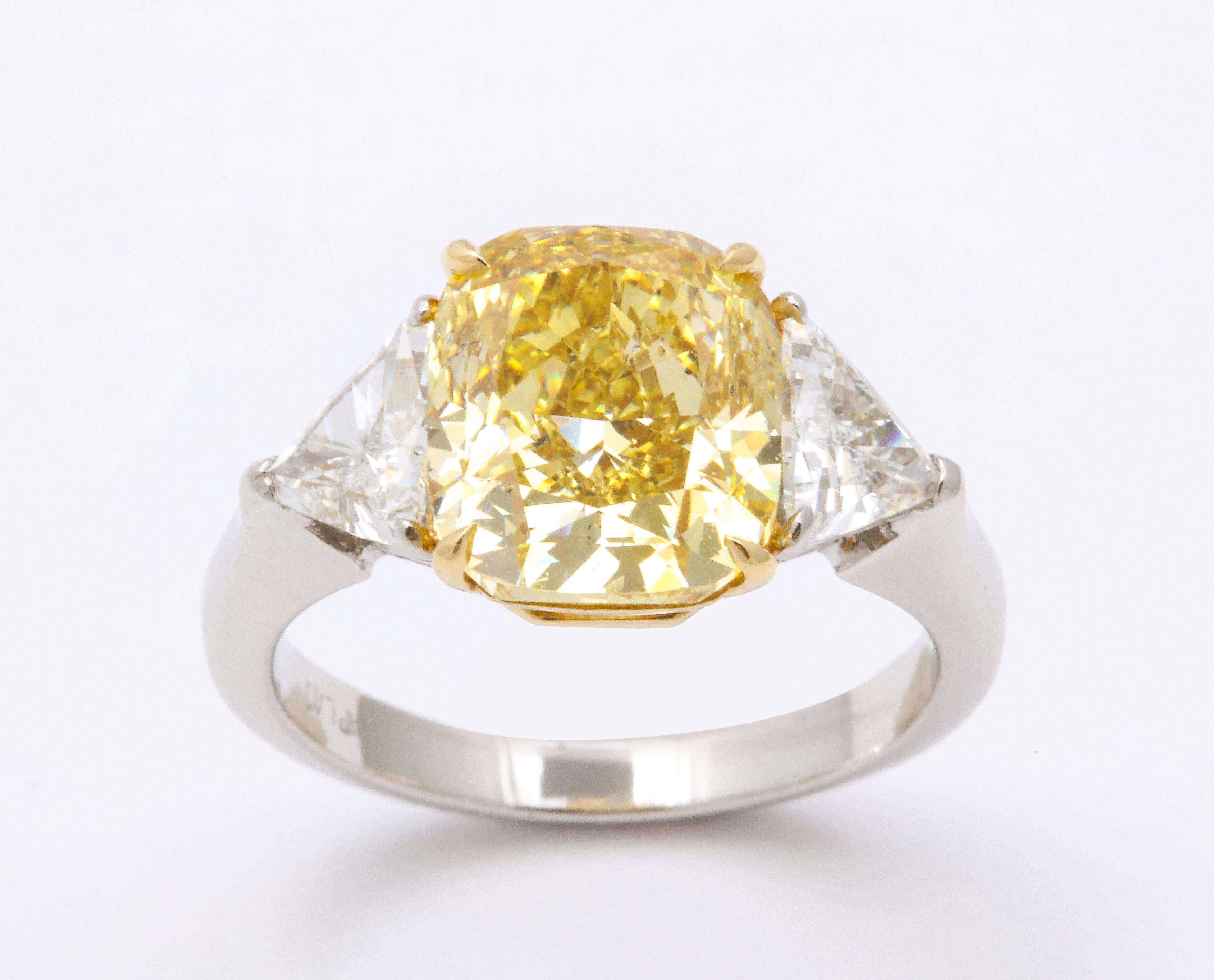 4 carat yellow diamond ring