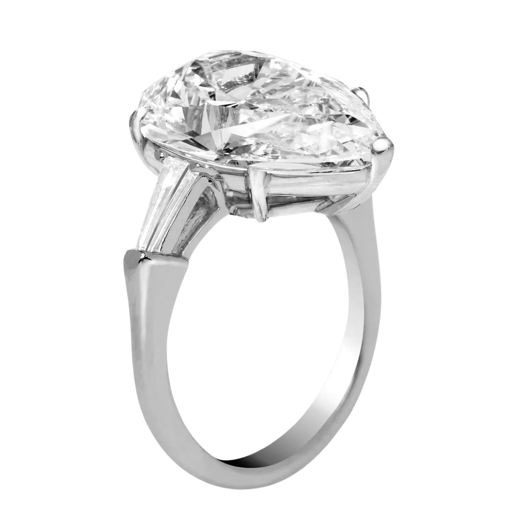 Modern GIA Certified 4 Carat Pear Cut D color IF Diamond Solitaire Platinum Ring For Sale