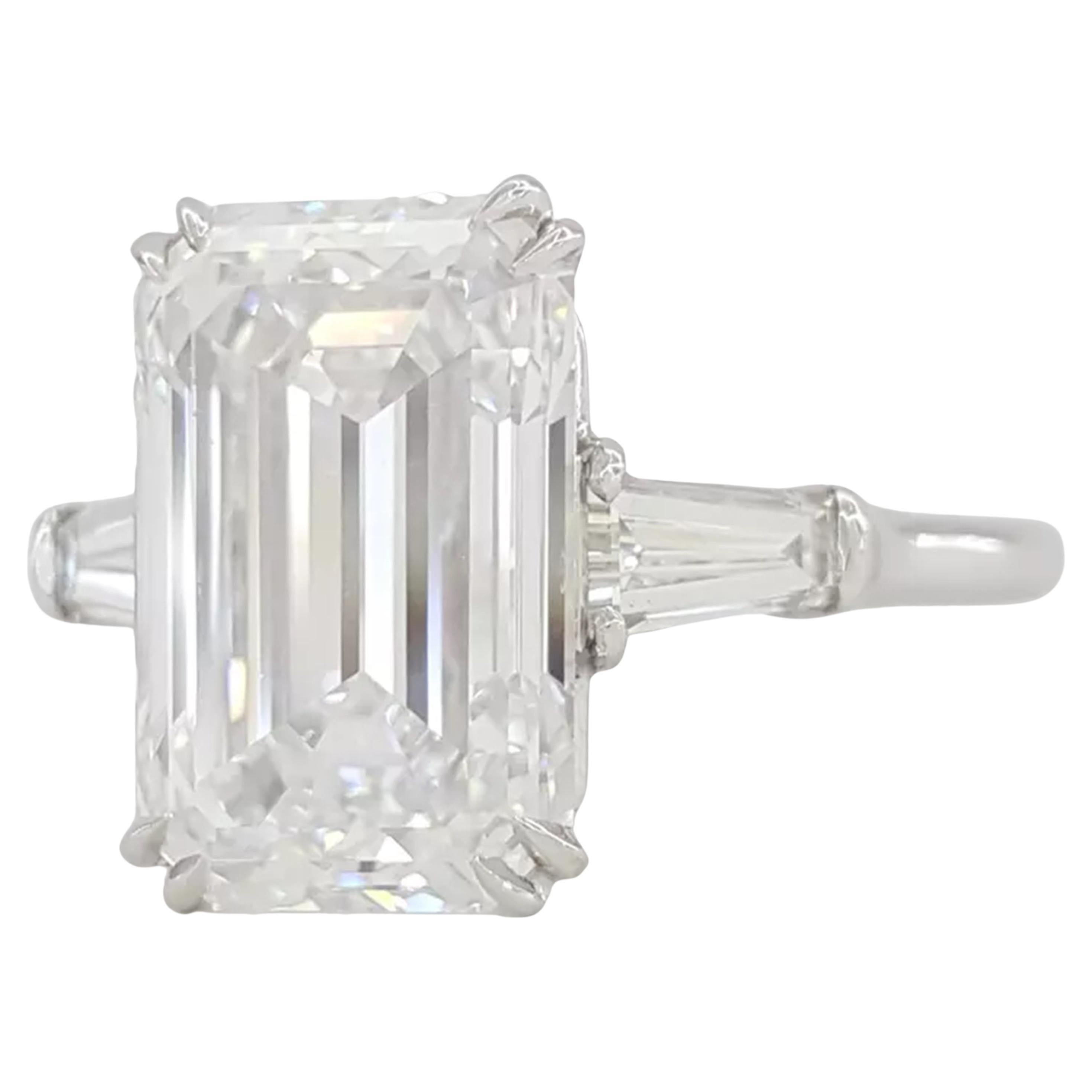4.00 Carat GIA Certified E Color Internally Flawless Emerald Cut Diamond Ring in Platinum

A stunning and sophisticated piece featuring a GIA-certified 4.00 carat emerald cut diamond, graded E color and Internally Flawless clarity. This exceptional