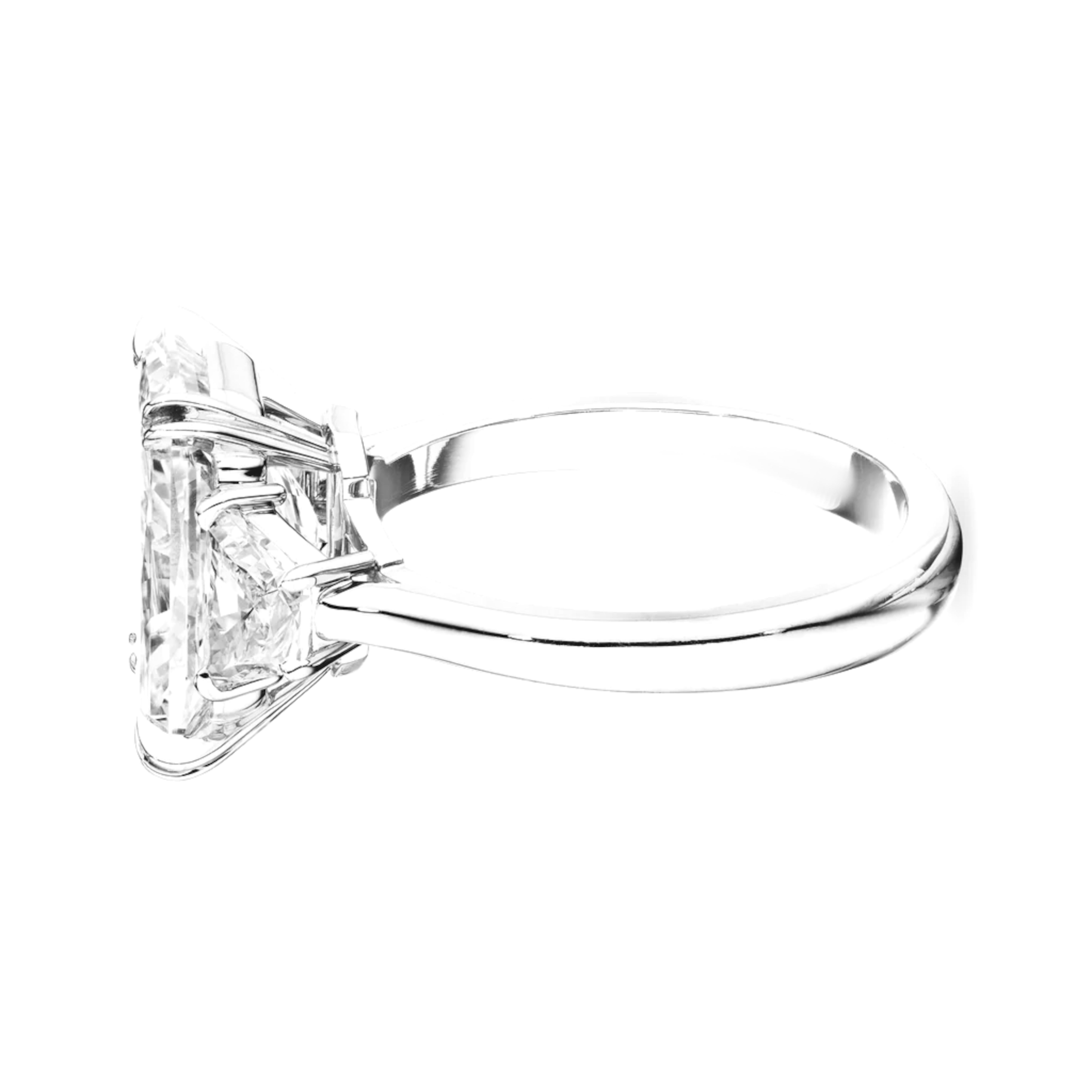 Anillo de diamantes sin defectos de 4 quilates con baguettes cónicas en platino, certificado por GIA

Una auténtica obra maestra de la perfección, este diamante de 4 quilates certificado por el GIA es de color h y claridad vs2, una extraordinaria
