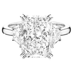 Bague en platine avec diamant radiant de 4 carats certifié GIA