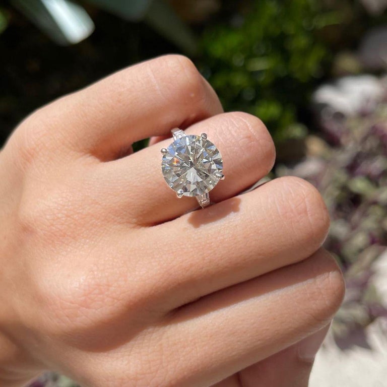 GIA Certified 4 Carat Round Brilliant Cut Diamond Platinum Ring For Sale at  1stDibs