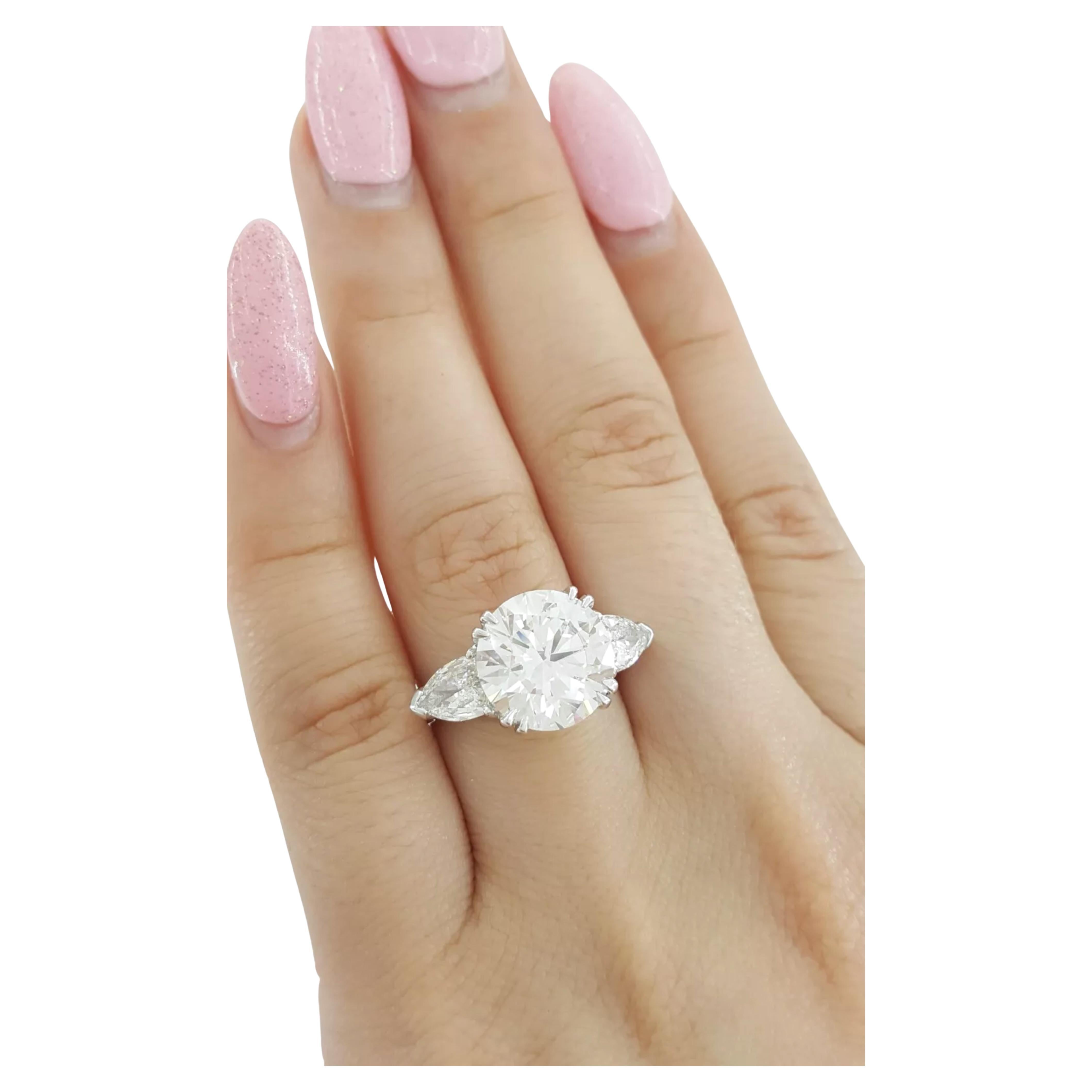 Anillo de Diamante Redondo de Corte Brillante de 4 Quilates Certificado GIA Contemporáneo en venta