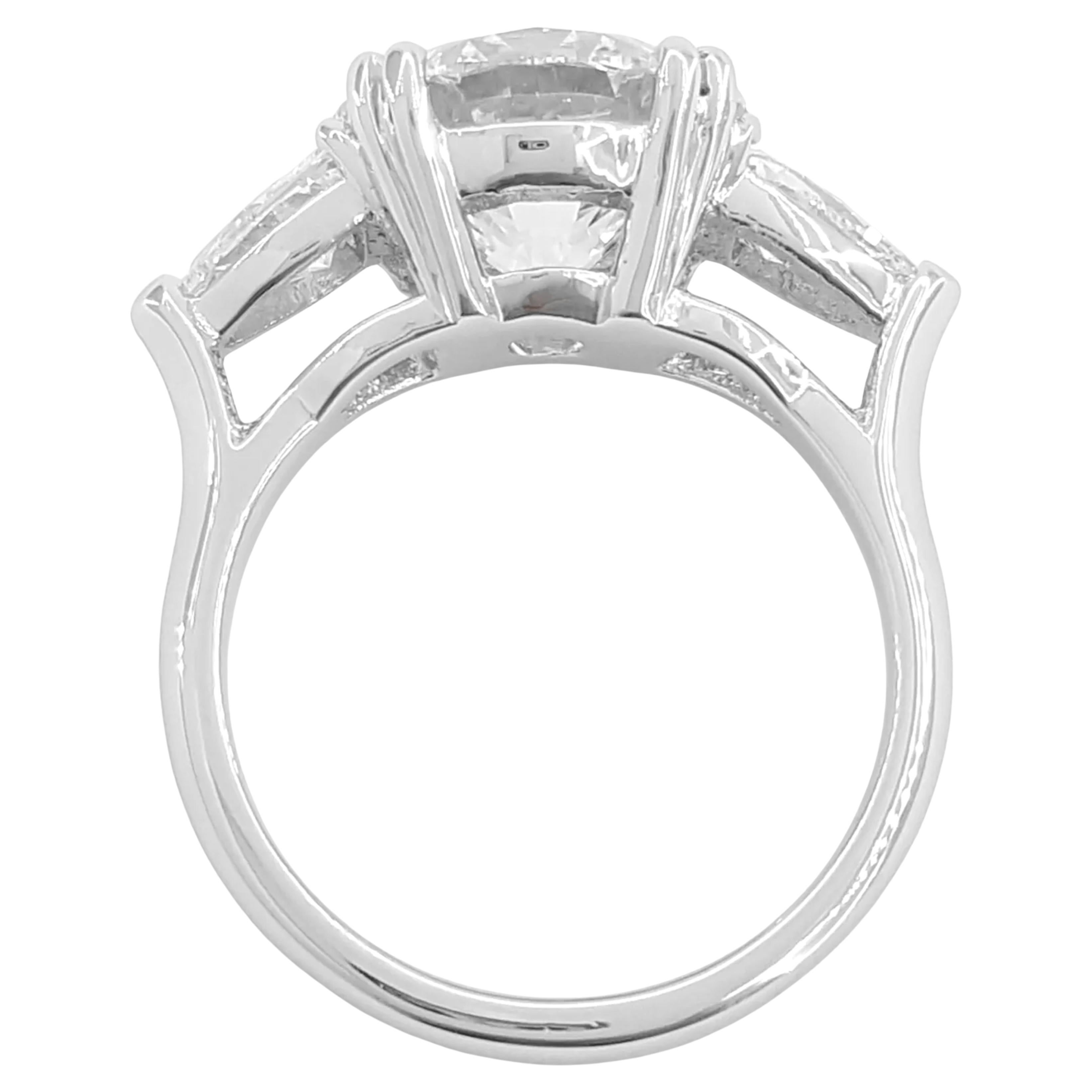 Anillo de Diamante Redondo de Corte Brillante de 4 Quilates Certificado GIA en Nuevo estado para la venta en Chicago, IL