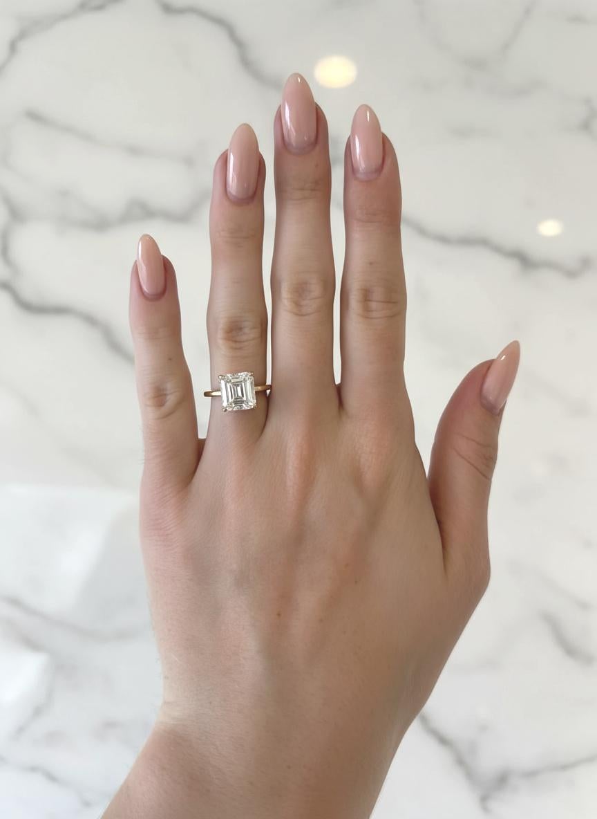 GIA-zertifizierter 4-karätiger Diamantring mit quadratischem Smaragdschliff - innerlich fehlerfrei (Asscher-Schliff) im Angebot