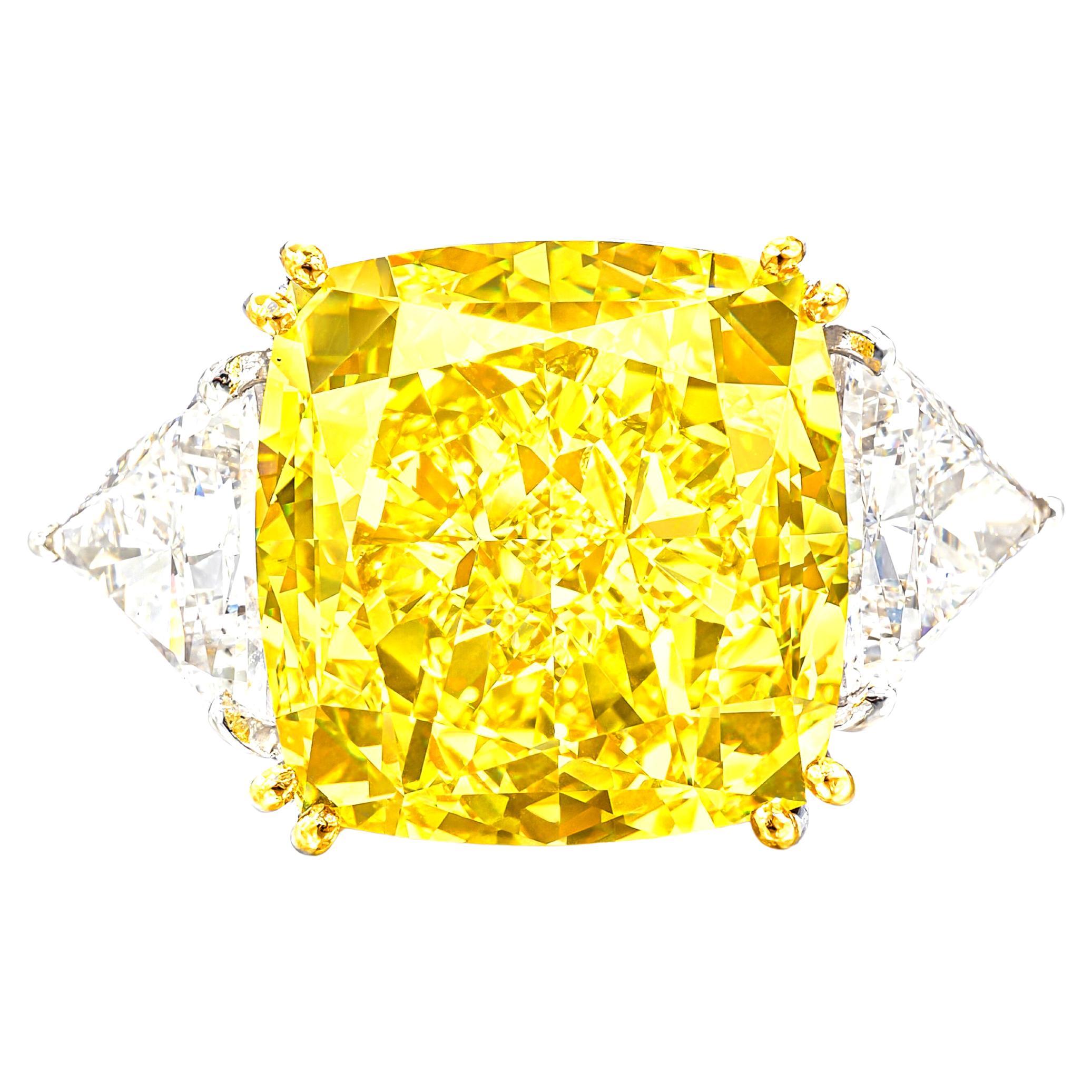 Certificato GIA da 4 carati. Anello con diamante giallo taglio cuscino I FLAWLESS