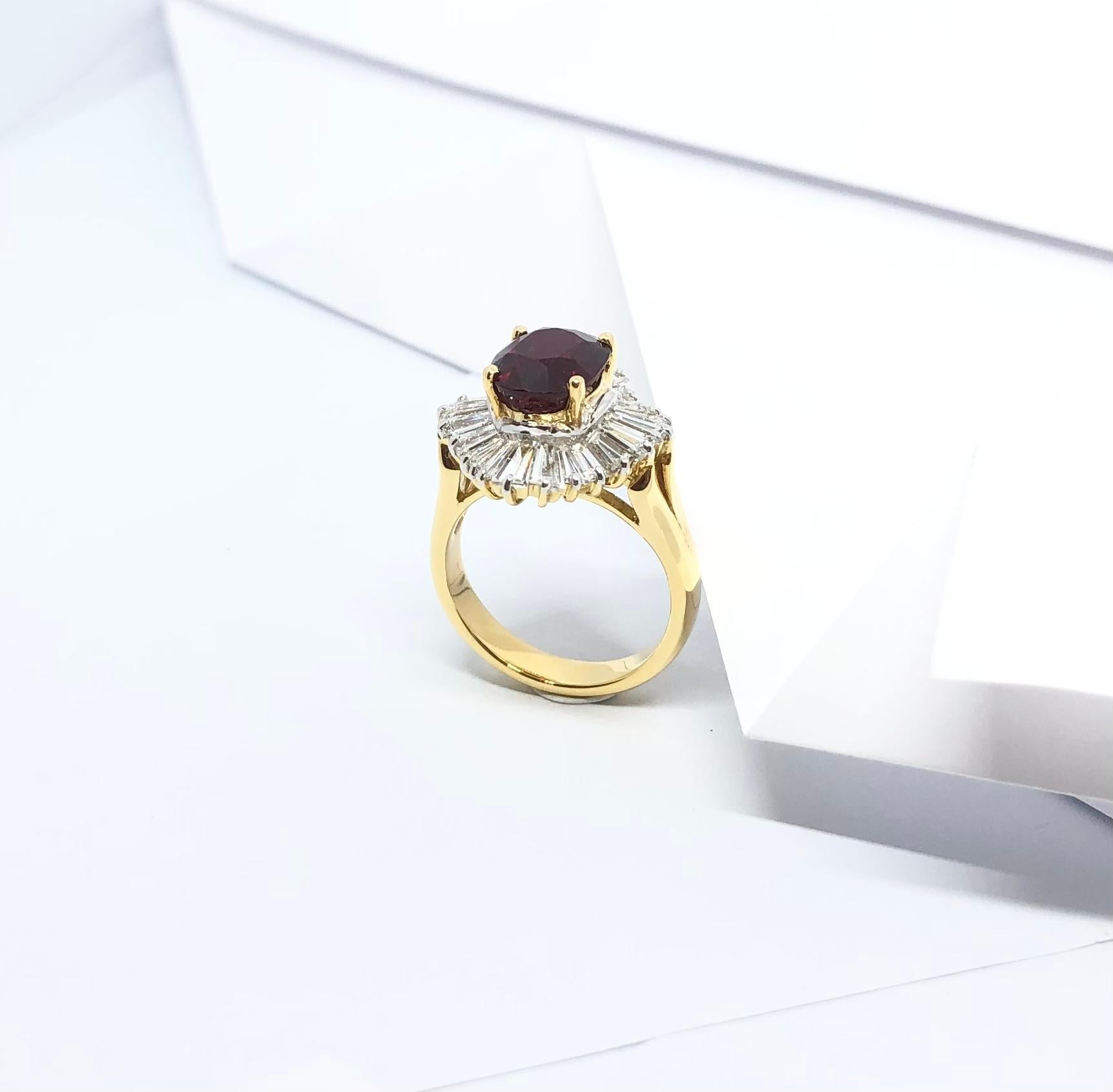 GIA-zertifizierter 4 Karat Rubin-Ring mit Diamant in 18 Karat Goldfassung im Angebot 4
