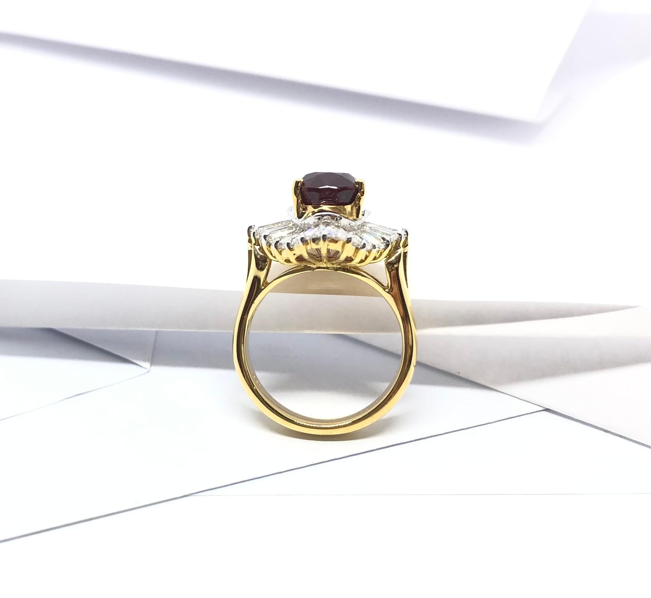 GIA-zertifizierter 4 Karat Rubin-Ring mit Diamant in 18 Karat Goldfassung im Angebot 6