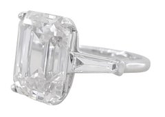 Bague en platine avec diamant taille émeraude certifié GIA de 4.37 carats et baguette effilée