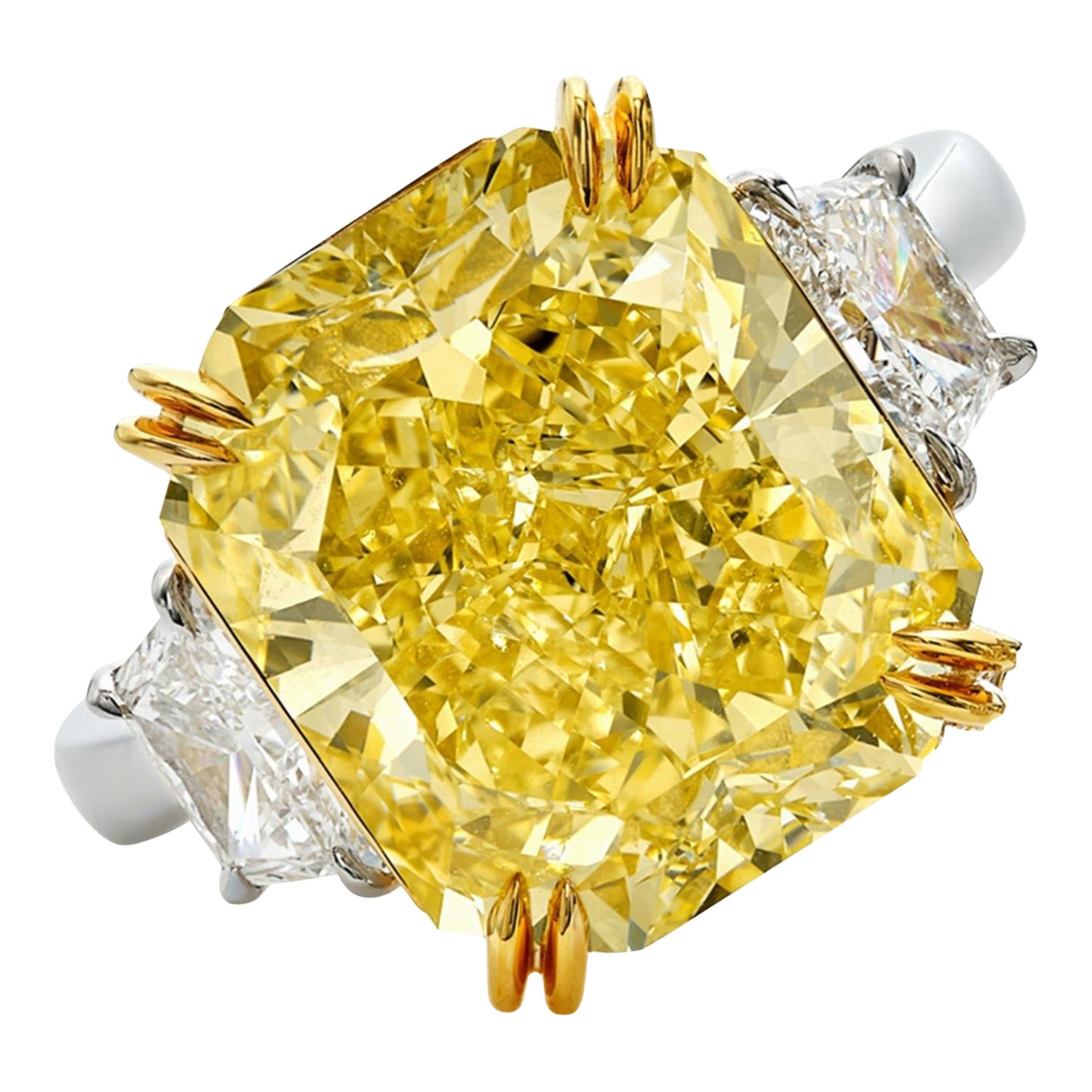 Anillo de diamantes amarillos fantasía de 4 quilates de talla radiante con trapecio, certificado por GIA
