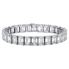 GIA-zertifiziertes Armband mit 40 Karat Diamanten im Smaragdschliff