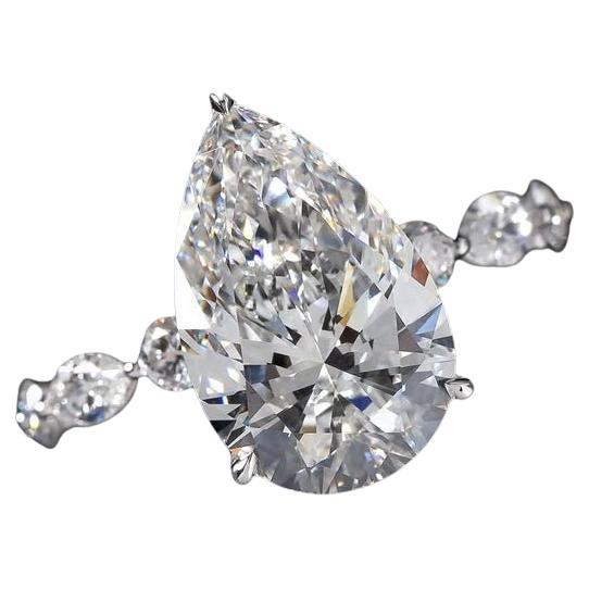 GIA Certified 4.00 Carat D/VS2 Pear Shape Diamond Anello solitario in oro 18k