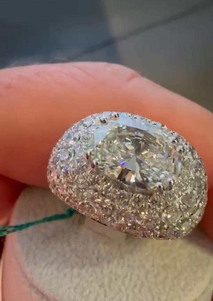 GIA Certified 4.00 Carats Diamond  4.00 Ct Diamonds 18K Gold Ring  In New Condition For Sale In Massafra, IT