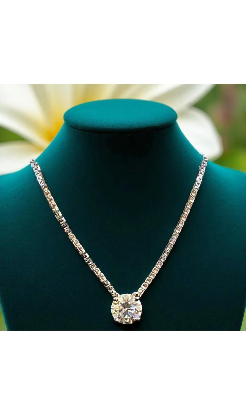 GIA zertifiziert 4,00 Karat E/VS1 Runde Brillant Form Diamant 18K Gold Halskette im Zustand „Neu“ im Angebot in New Delhi, Delhi