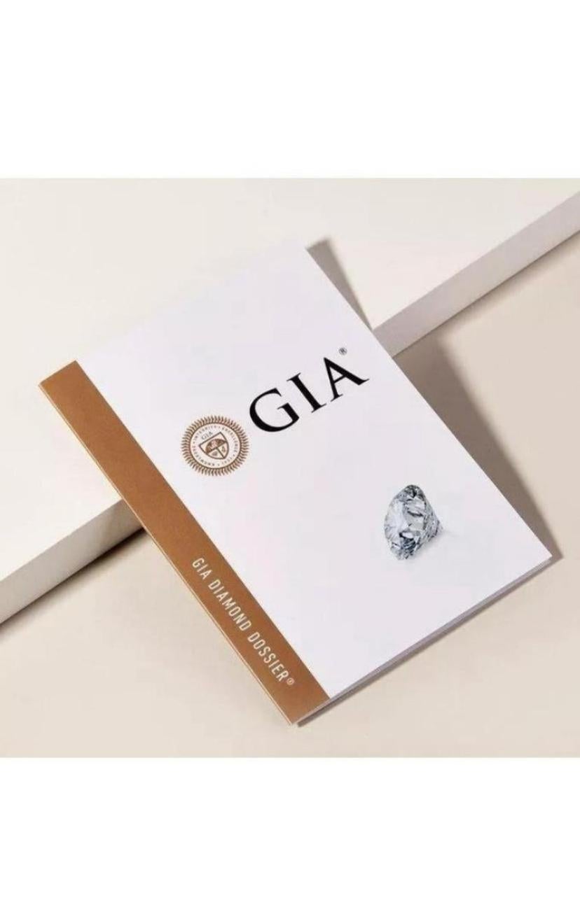 Pendientes de oro de 18 quilates con diamantes en forma de corazón de 4,00 quilates F/VS1 certificados por GIA en venta 2