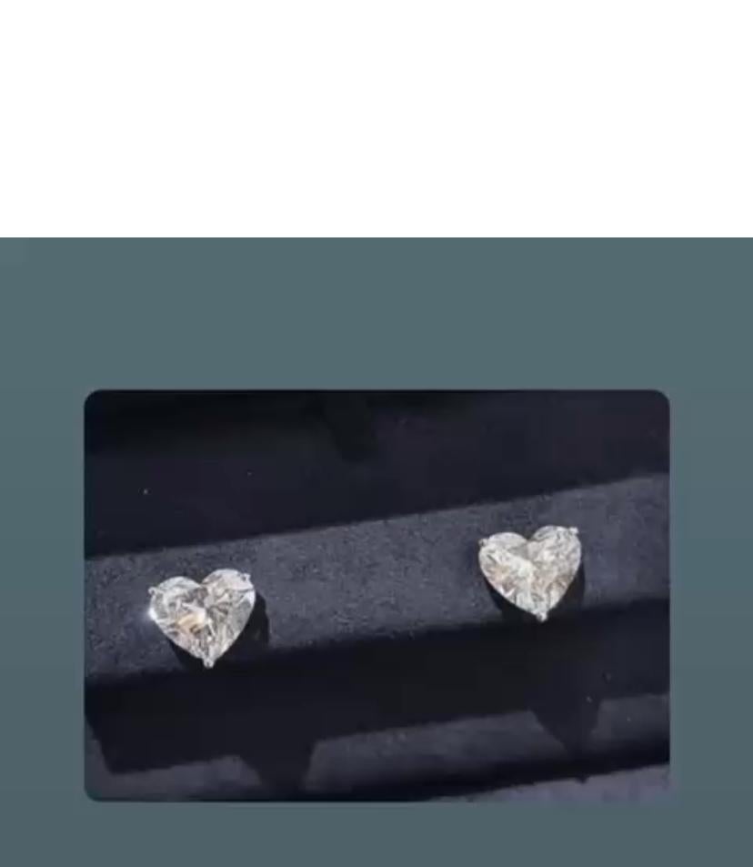 Pendientes de oro de 18 quilates con diamantes en forma de corazón de 4,00 quilates F/VS1 certificados por GIA en venta 3