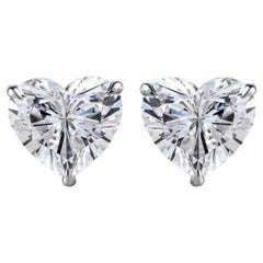 Pendientes de oro de 18 quilates con diamantes en forma de corazón de 4,00 quilates F/VS1 certificados por GIA