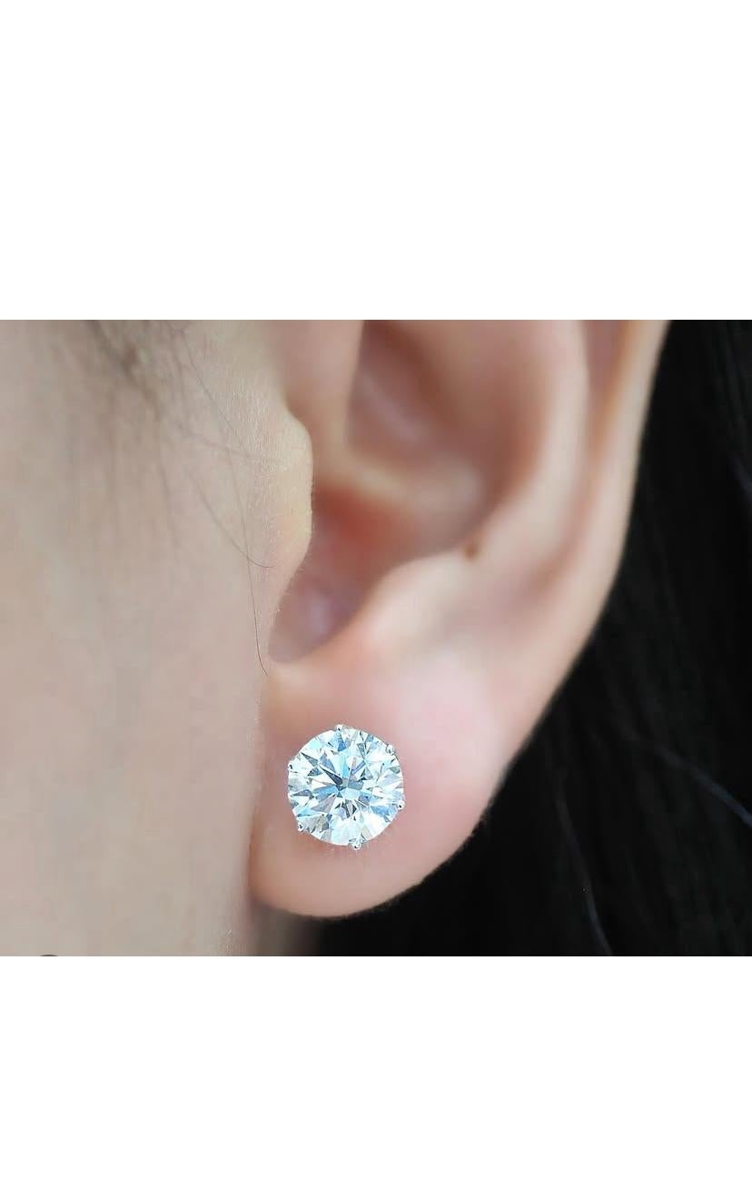 GIA Certified 4.00 Ct FLAWLESS/ D color Round Brillant Shape Diamonds Earring For Sale 2