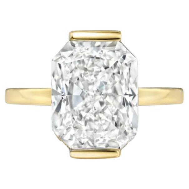 GIA Certified 4.00 Ct G/VVS Radian Cut Diamond Solitaire 18k Gold Solitaire Ring For Sale