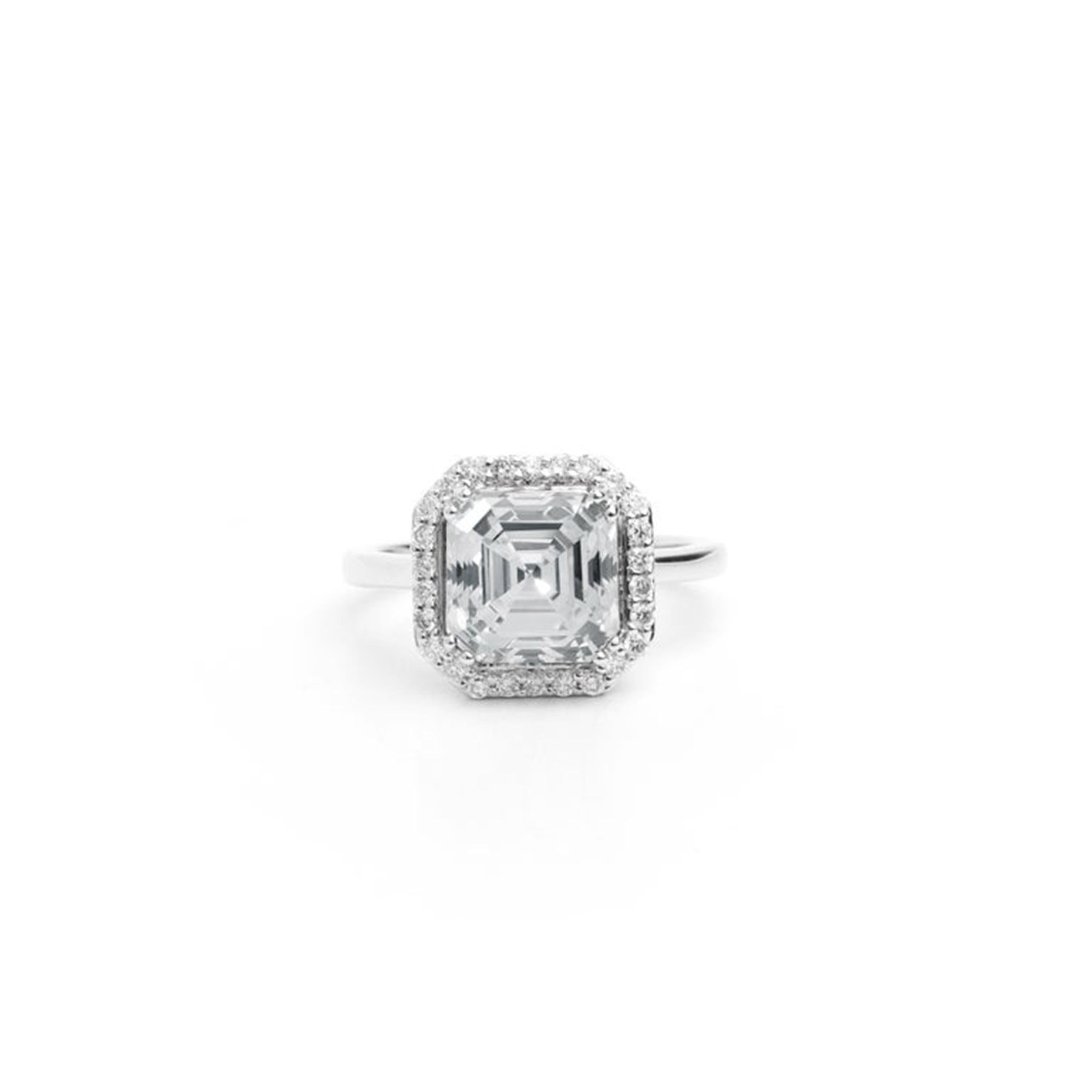 Informe GIA Certificado 4 Quilates H VS Diamante talla Asscher Anillo de compromiso Halo 18k en venta 3