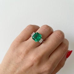 GIA Certified 4.01 Carat Colombian Emerald Diamond Ring in Platinum and 18K